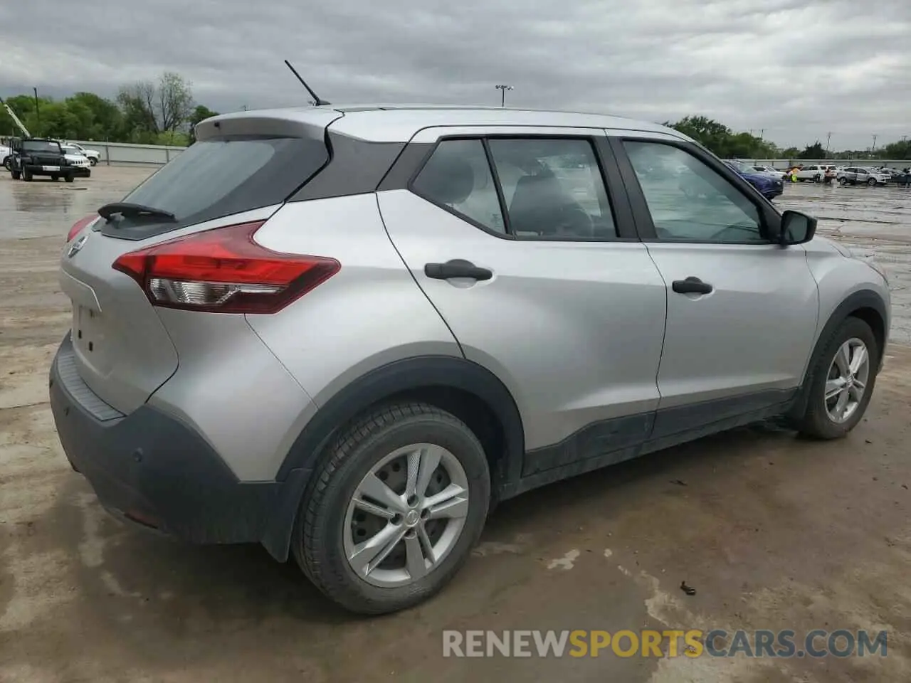 3 Photograph of a damaged car 3N1CP5BV0LL541025 NISSAN KICKS 2020