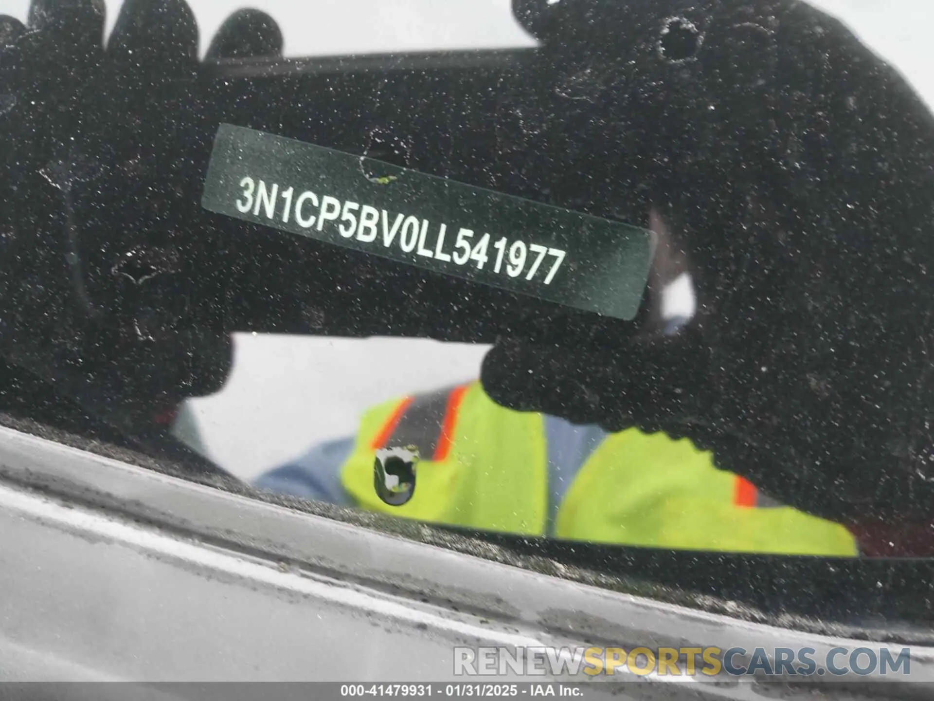 9 Photograph of a damaged car 3N1CP5BV0LL541977 NISSAN KICKS 2020