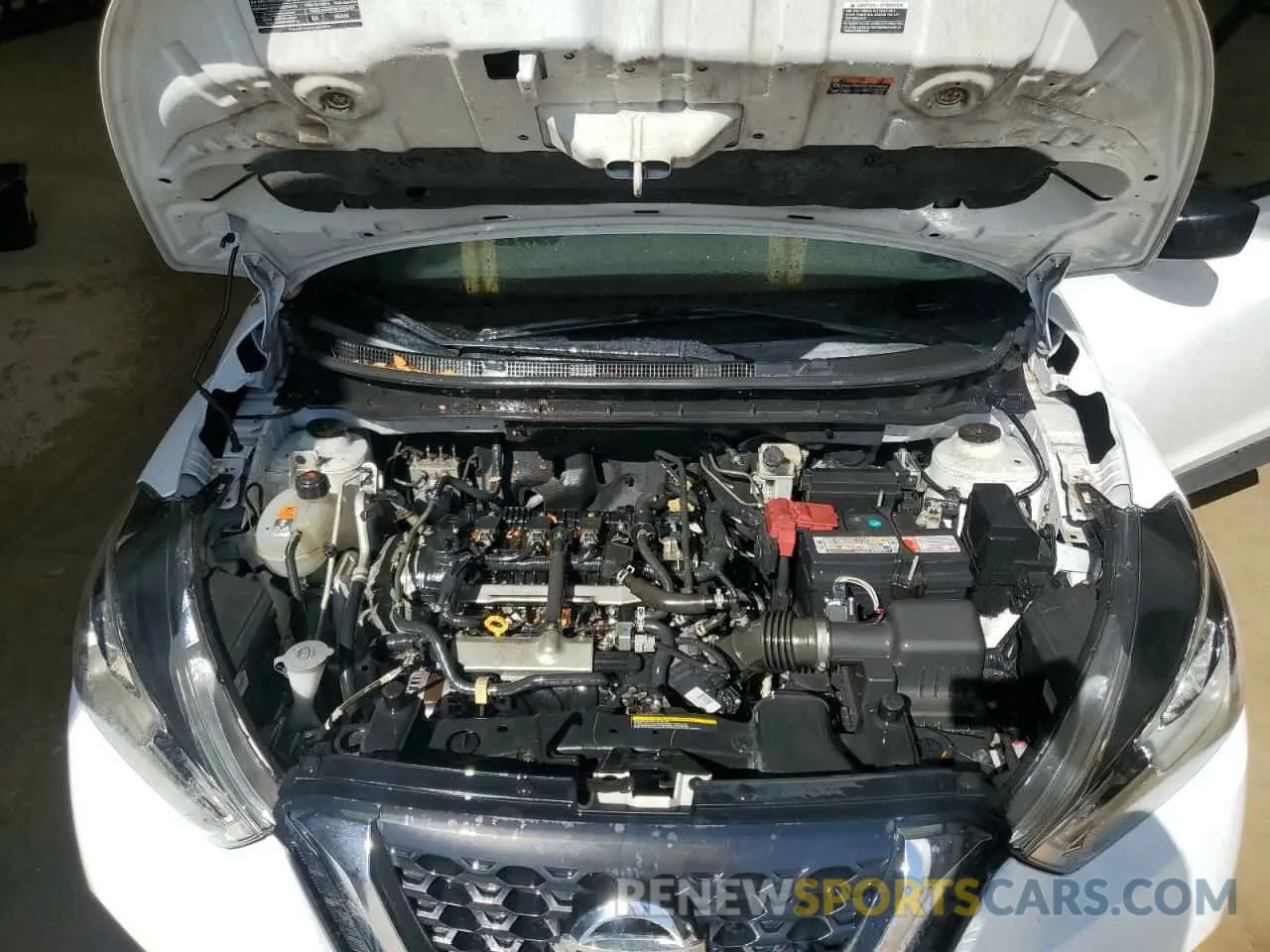 12 Photograph of a damaged car 3N1CP5BV0LL555751 NISSAN KICKS 2020