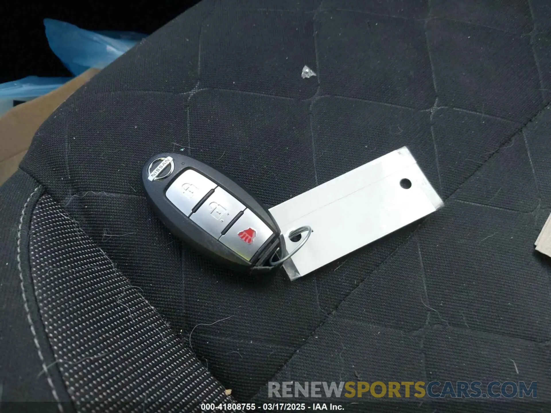 11 Photograph of a damaged car 3N1CP5BV0LL562392 NISSAN KICKS 2020