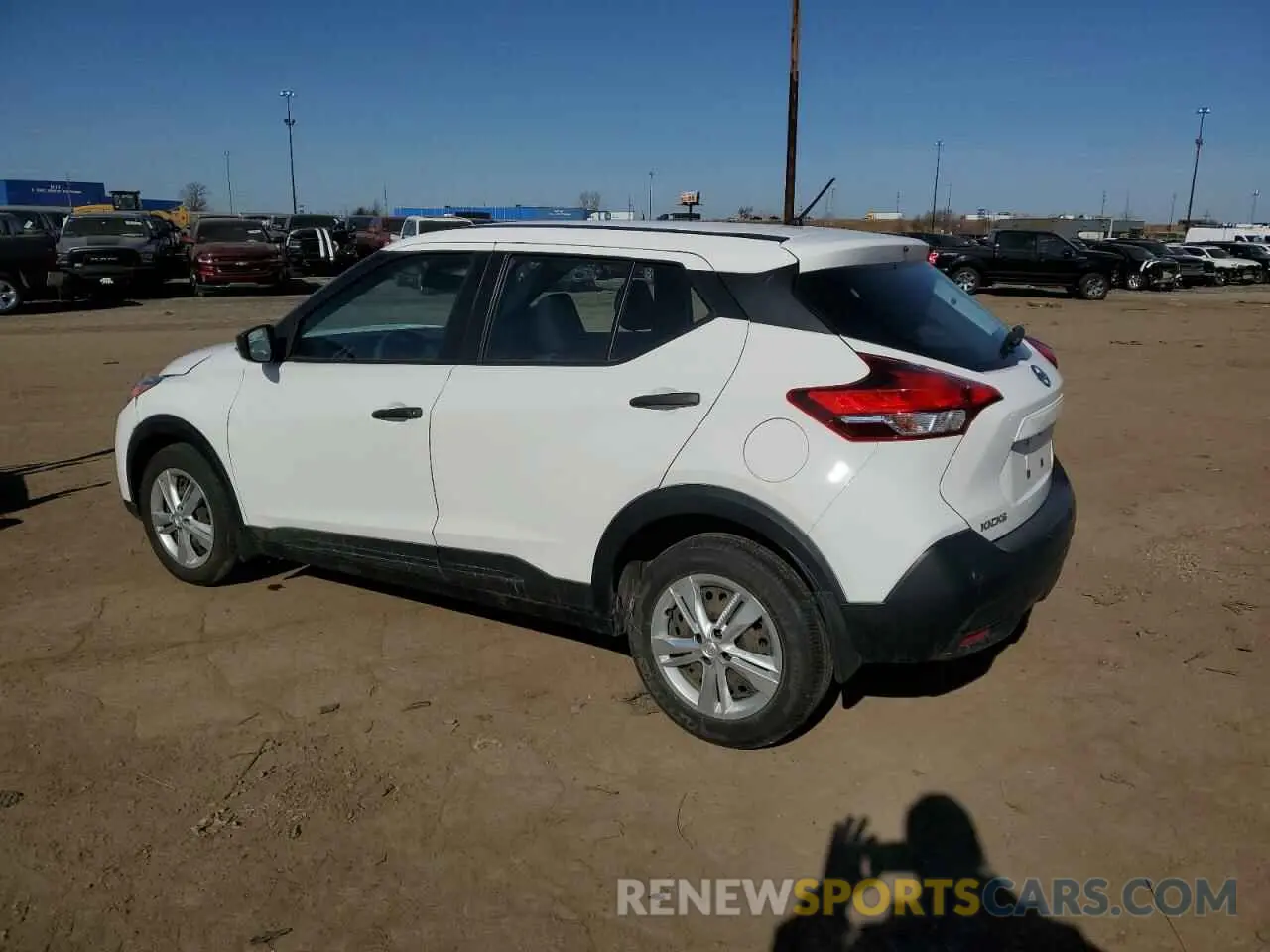 2 Photograph of a damaged car 3N1CP5BV0LL562926 NISSAN KICKS 2020