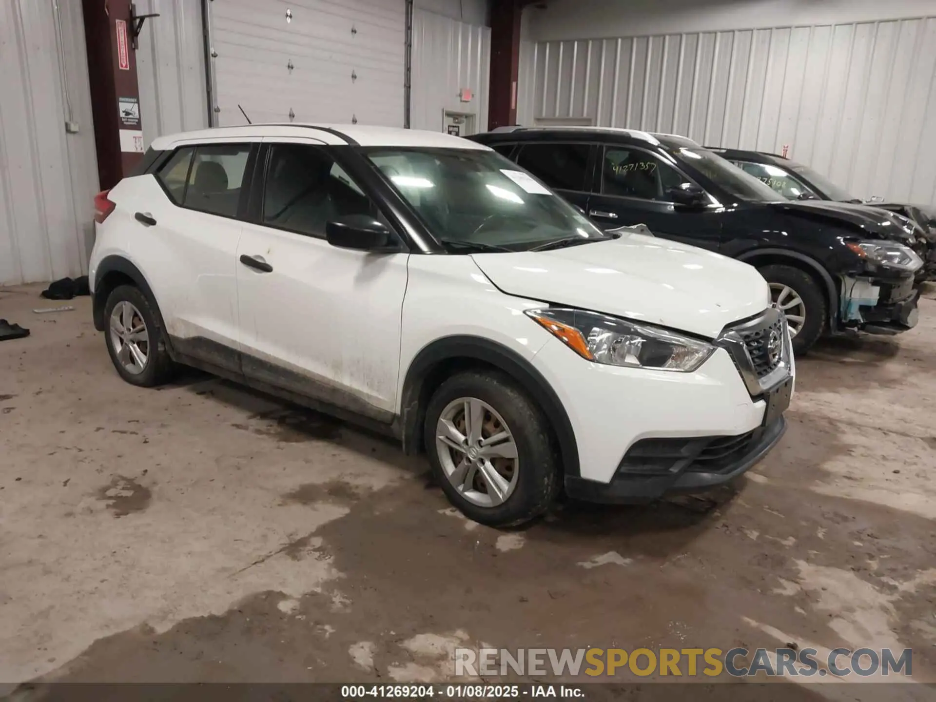 1 Photograph of a damaged car 3N1CP5BV0LL579340 NISSAN KICKS 2020