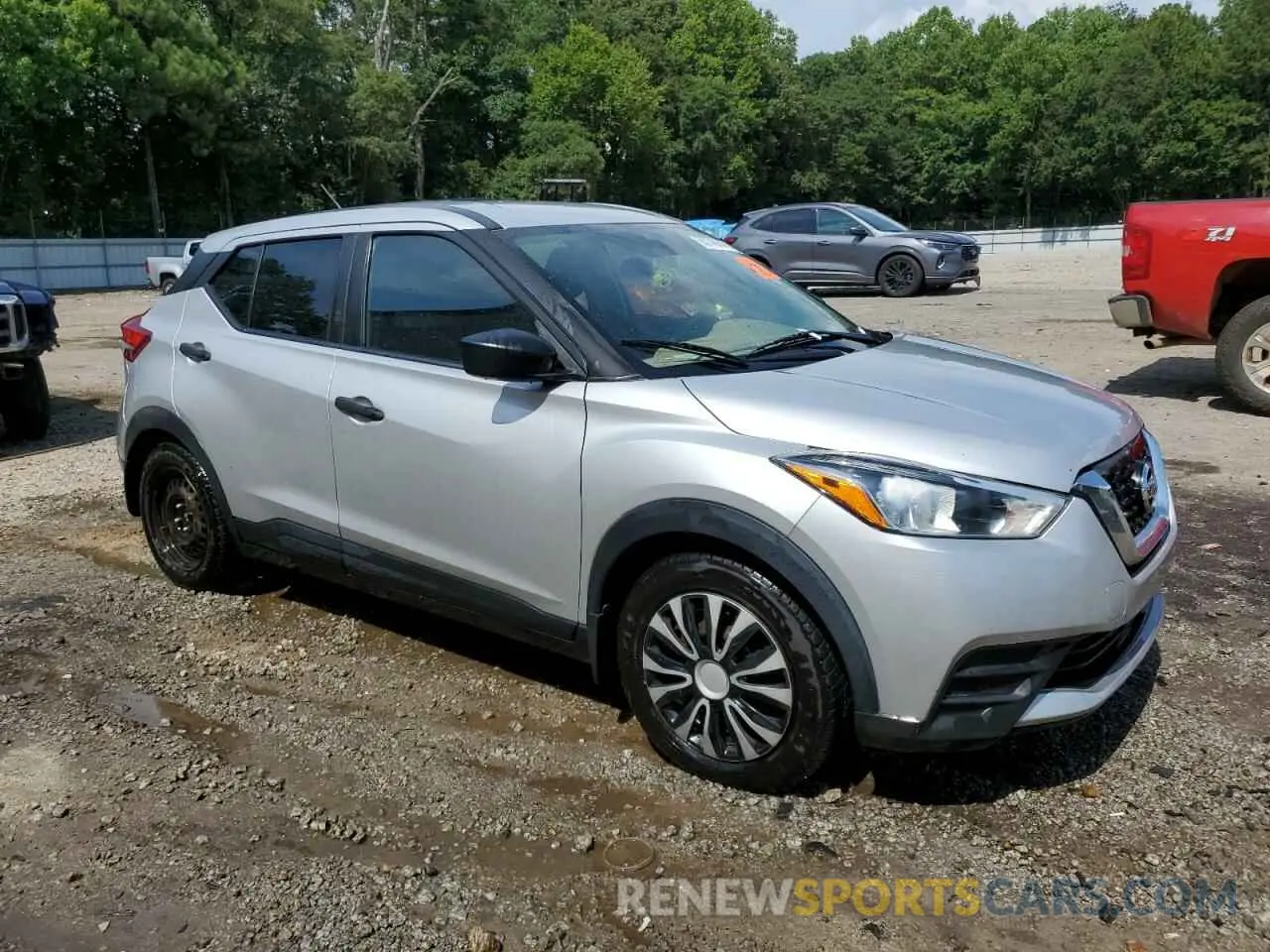 4 Photograph of a damaged car 3N1CP5BV1LL542782 NISSAN KICKS 2020