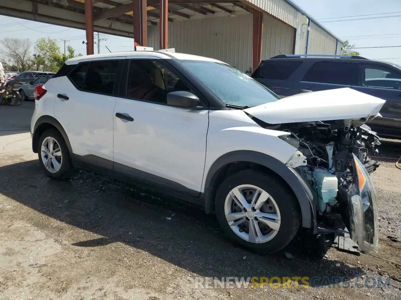 4 Photograph of a damaged car 3N1CP5BV1LL542944 NISSAN KICKS 2020