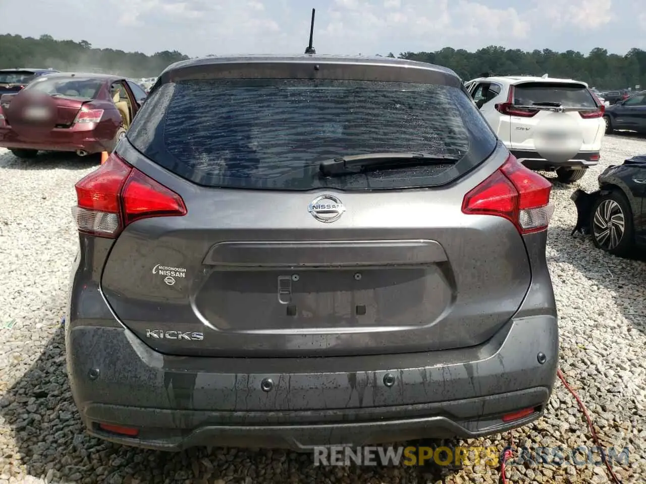 6 Photograph of a damaged car 3N1CP5BV1LL542992 NISSAN KICKS 2020