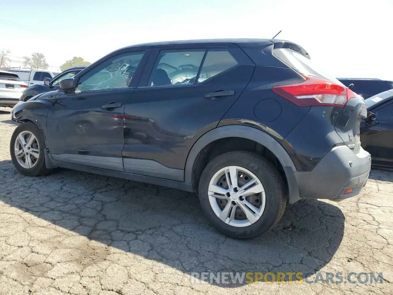 2 Photograph of a damaged car 3N1CP5BV1LL551692 NISSAN KICKS 2020