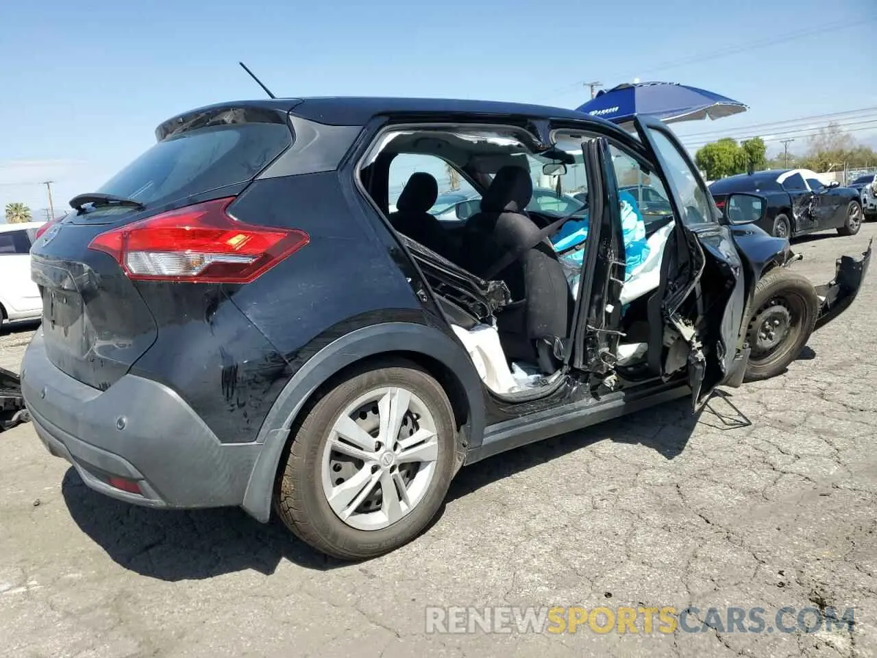 3 Photograph of a damaged car 3N1CP5BV1LL551692 NISSAN KICKS 2020