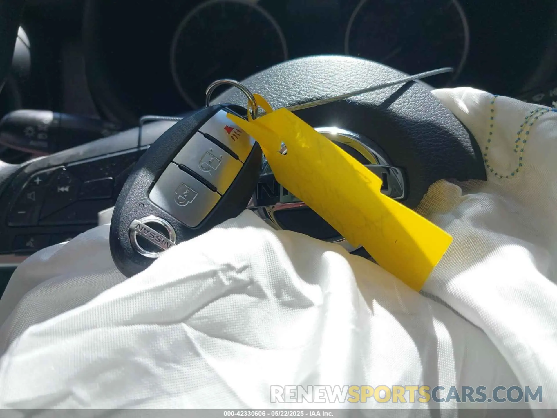 11 Photograph of a damaged car 3N1CP5BV1LL555516 NISSAN KICKS 2020