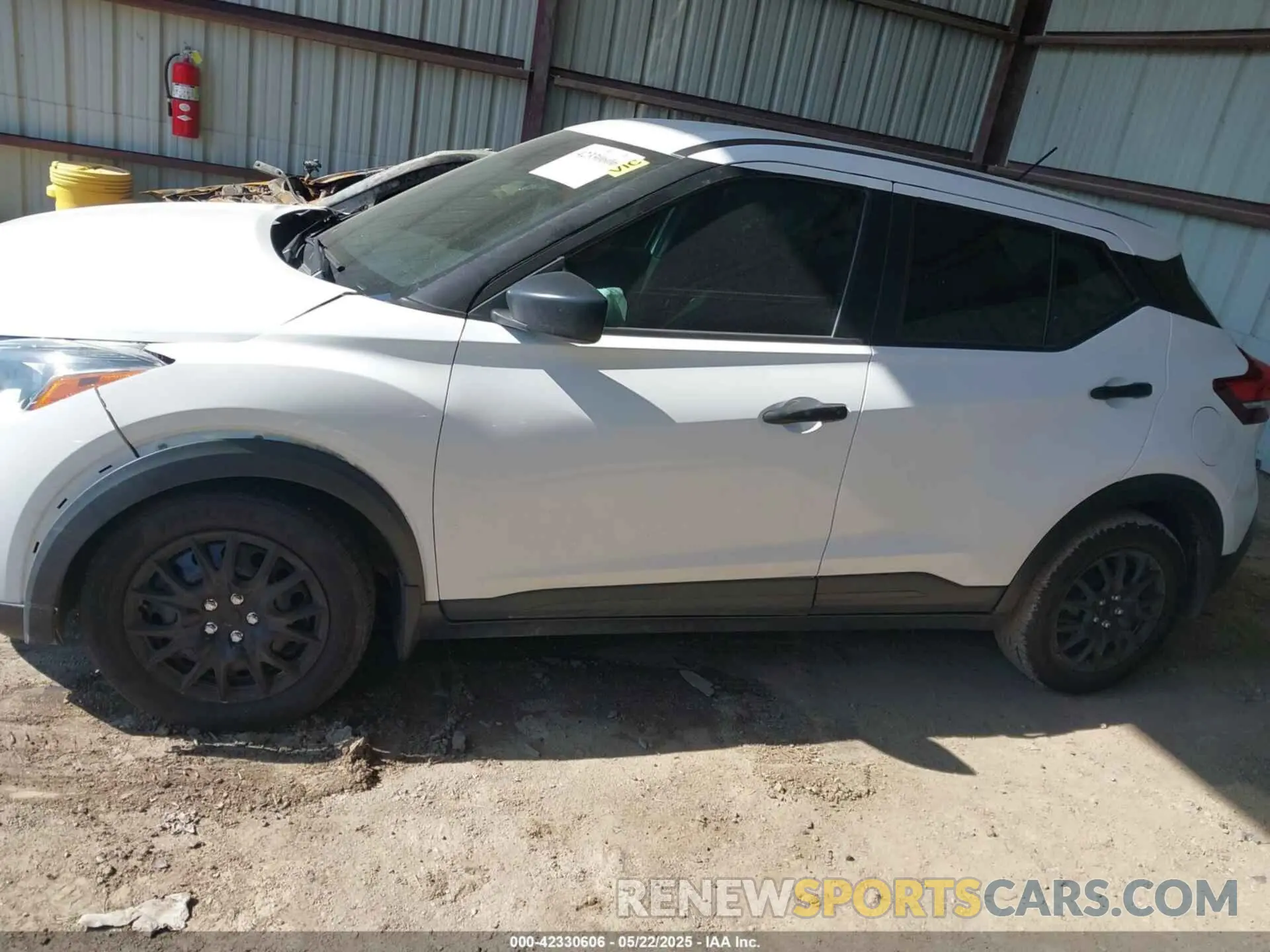 14 Photograph of a damaged car 3N1CP5BV1LL555516 NISSAN KICKS 2020