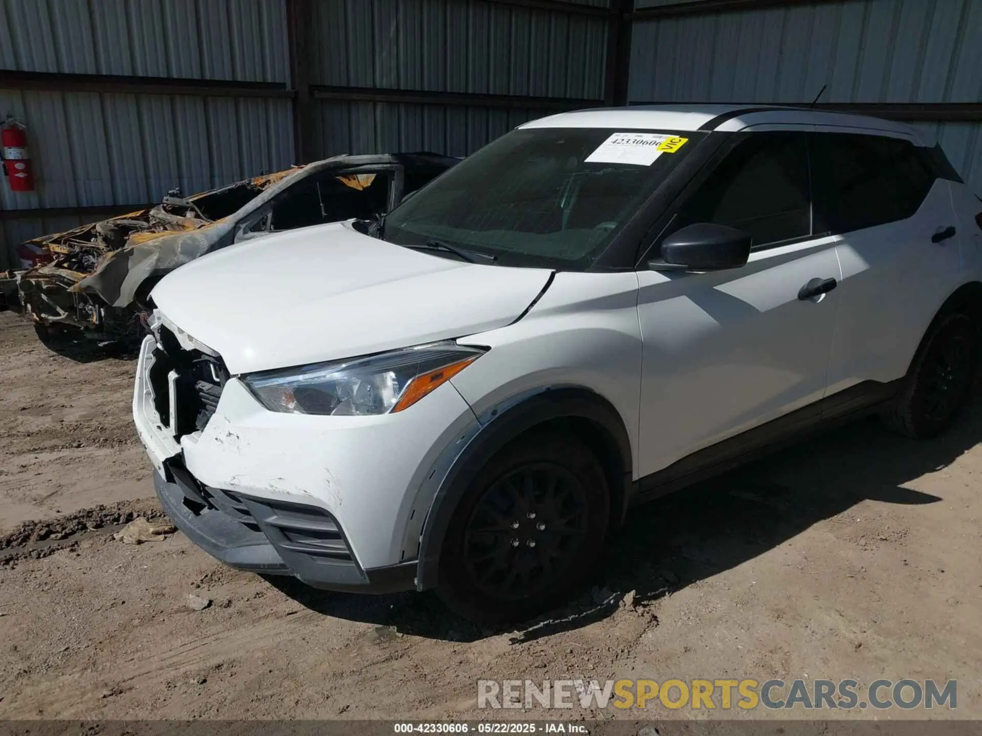 2 Photograph of a damaged car 3N1CP5BV1LL555516 NISSAN KICKS 2020