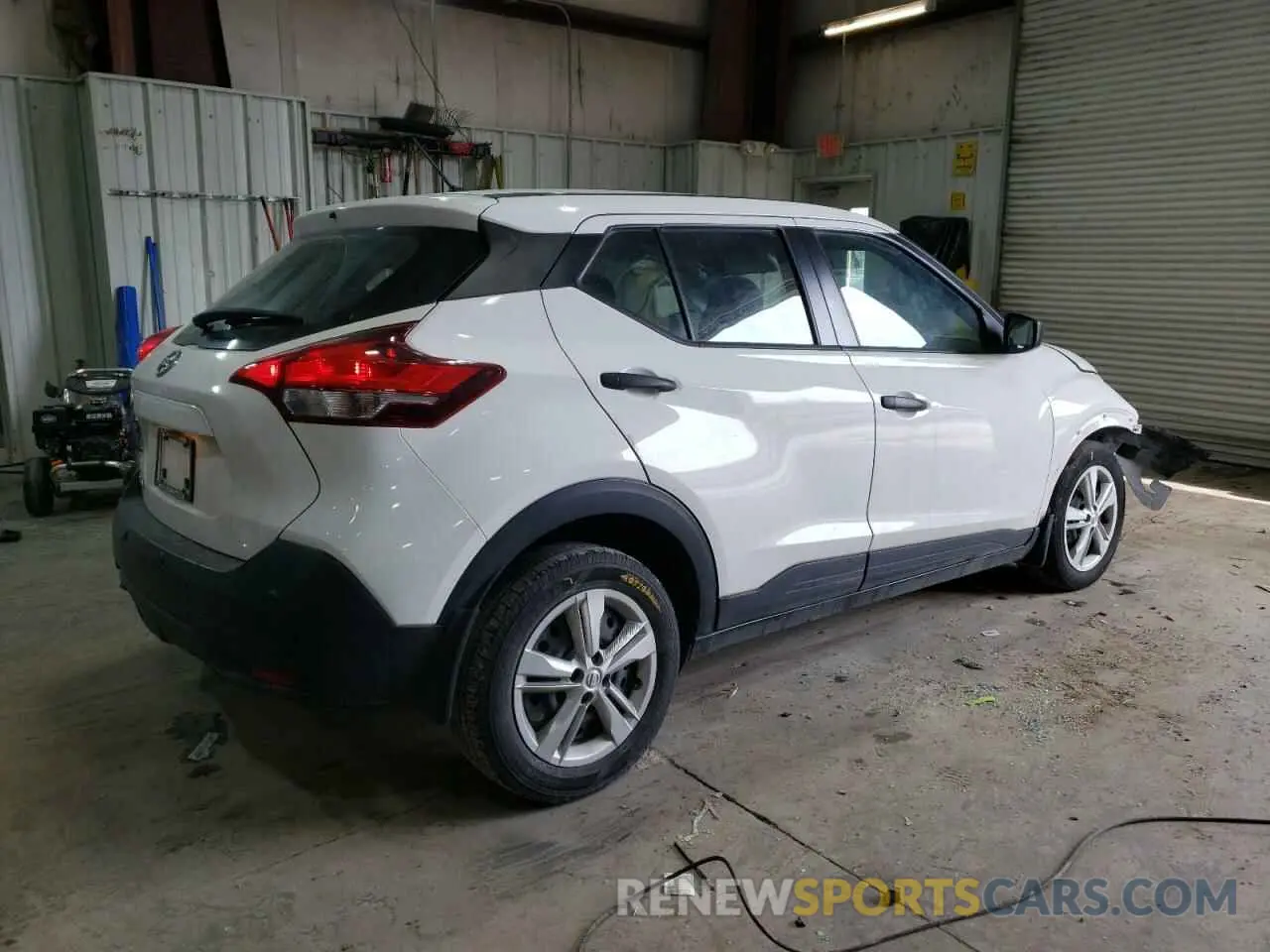 3 Photograph of a damaged car 3N1CP5BV1LL572431 NISSAN KICKS 2020