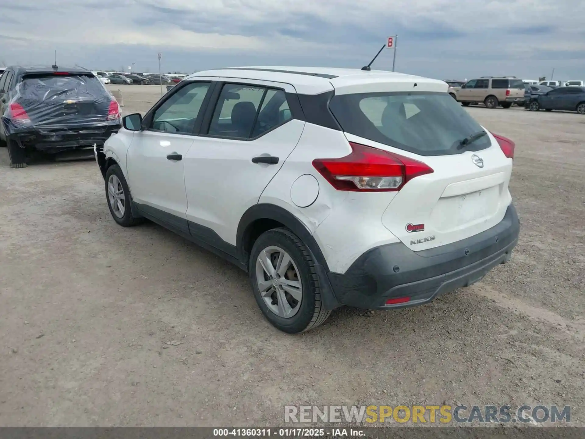 3 Photograph of a damaged car 3N1CP5BV2LL492717 NISSAN KICKS 2020