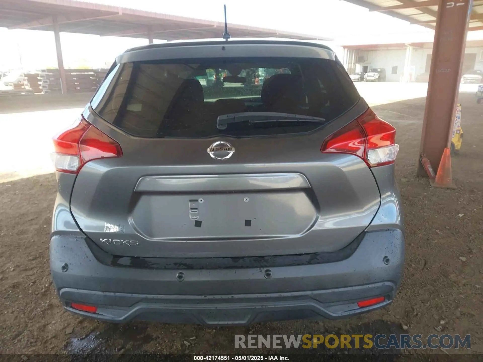 16 Photograph of a damaged car 3N1CP5BV2LL502730 NISSAN KICKS 2020