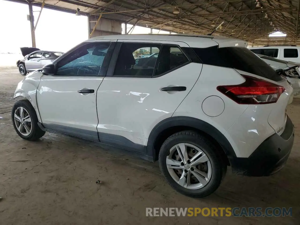 2 Photograph of a damaged car 3N1CP5BV2LL511380 NISSAN KICKS 2020