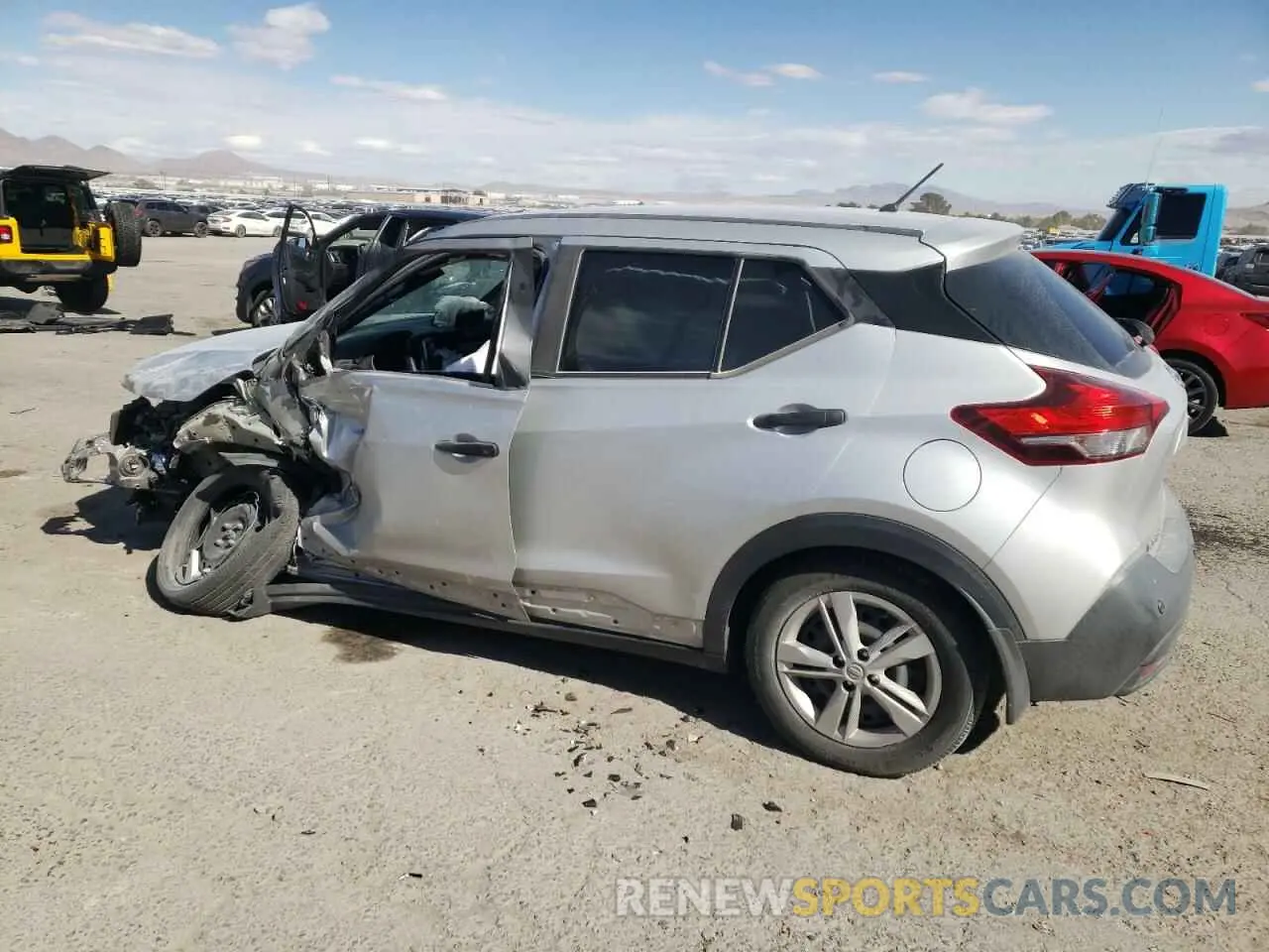 2 Photograph of a damaged car 3N1CP5BV2LL518247 NISSAN KICKS 2020