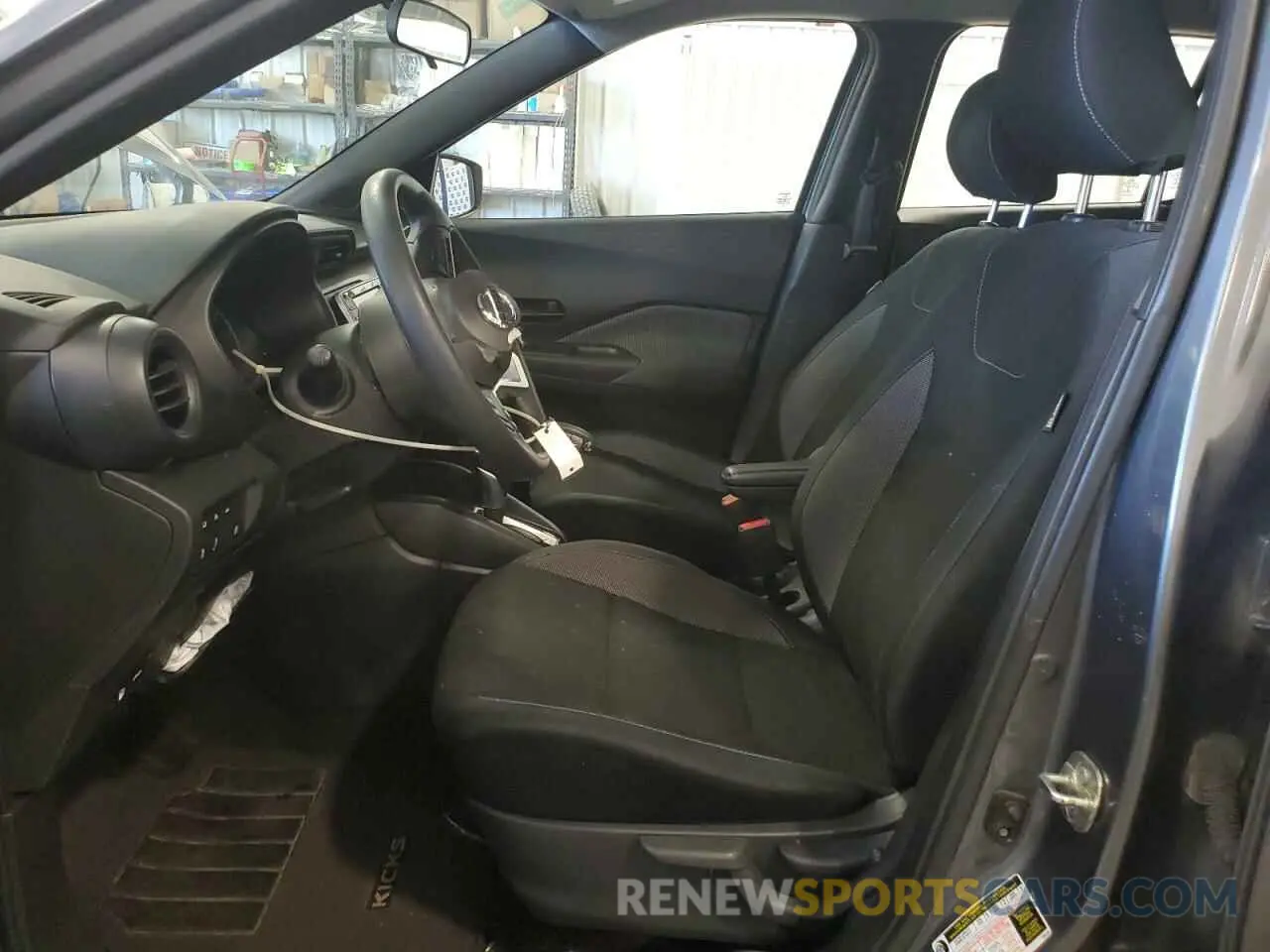 7 Photograph of a damaged car 3N1CP5BV2LL532472 NISSAN KICKS 2020