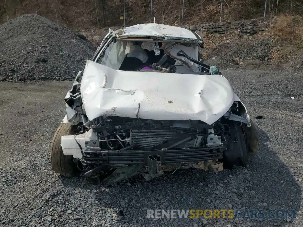 5 Photograph of a damaged car 3N1CP5BV2LL542323 NISSAN KICKS 2020