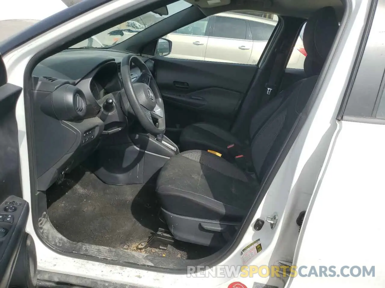 7 Photograph of a damaged car 3N1CP5BV2LL552611 NISSAN KICKS 2020