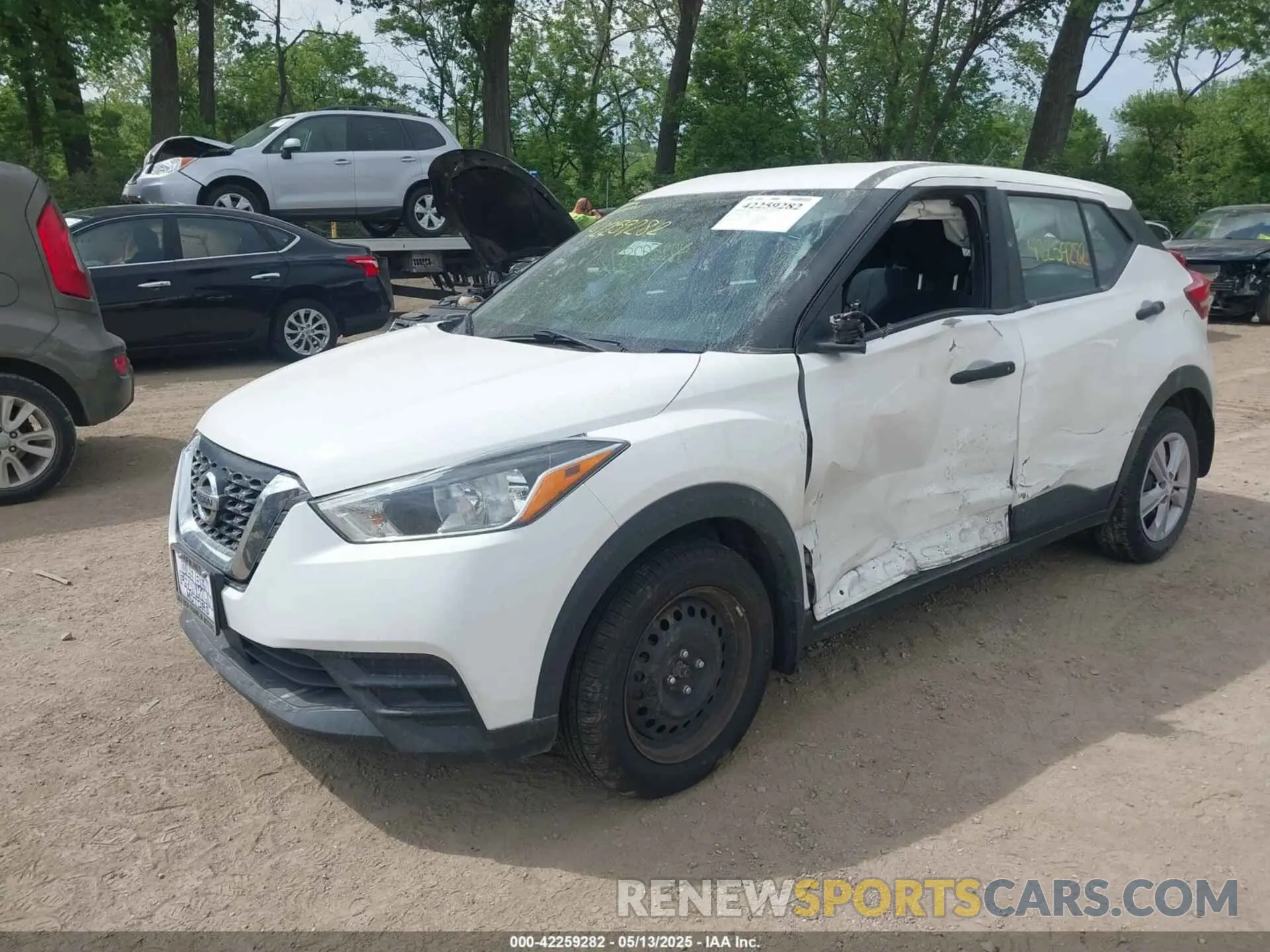 6 Photograph of a damaged car 3N1CP5BV2LL556609 NISSAN KICKS 2020