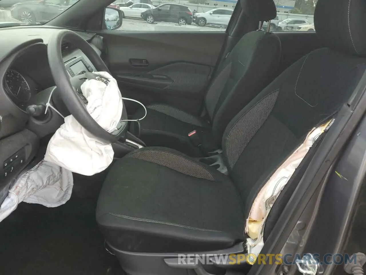 7 Photograph of a damaged car 3N1CP5BV2LL575371 NISSAN KICKS 2020