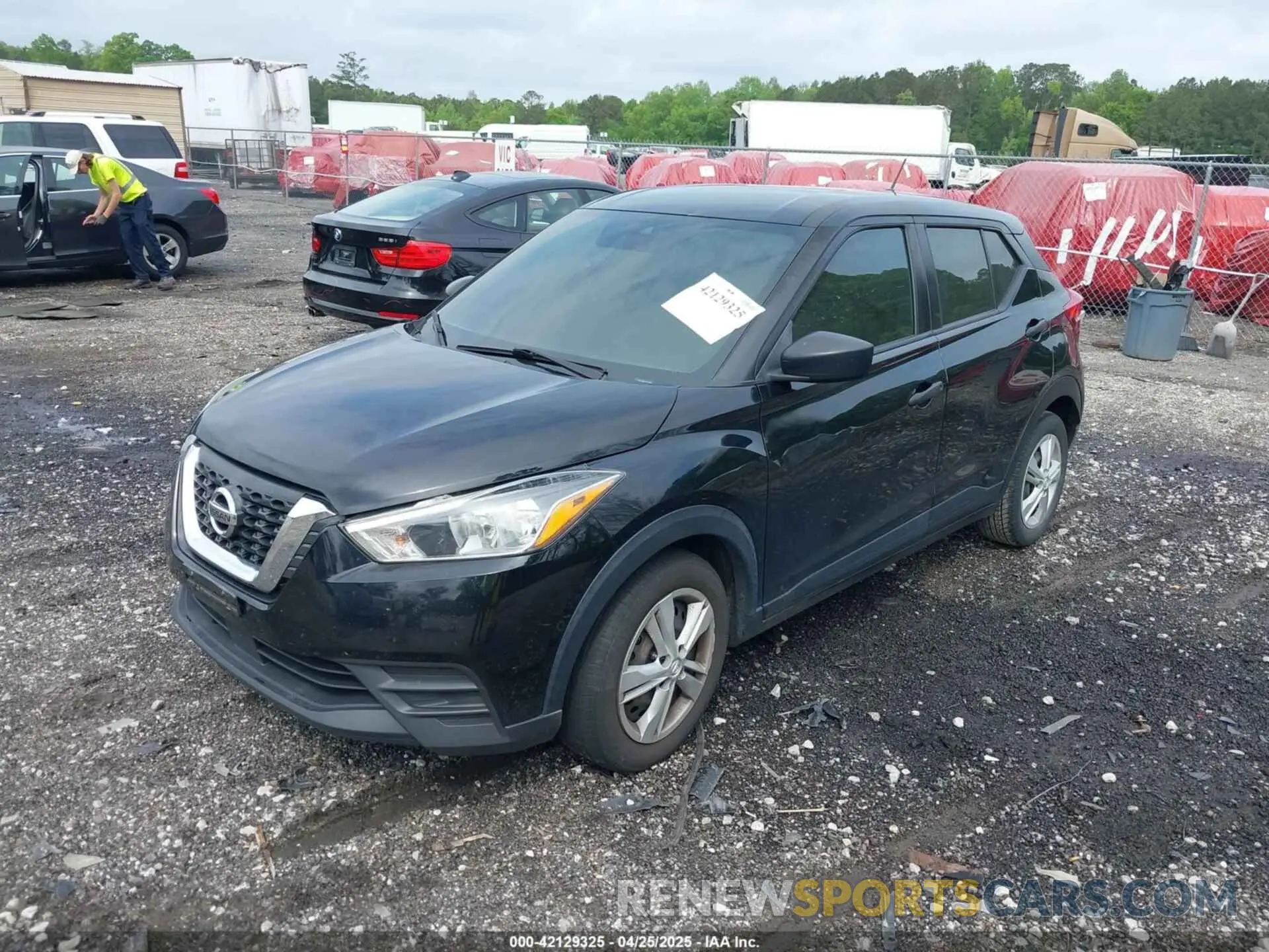 2 Photograph of a damaged car 3N1CP5BV3LL490569 NISSAN KICKS 2020