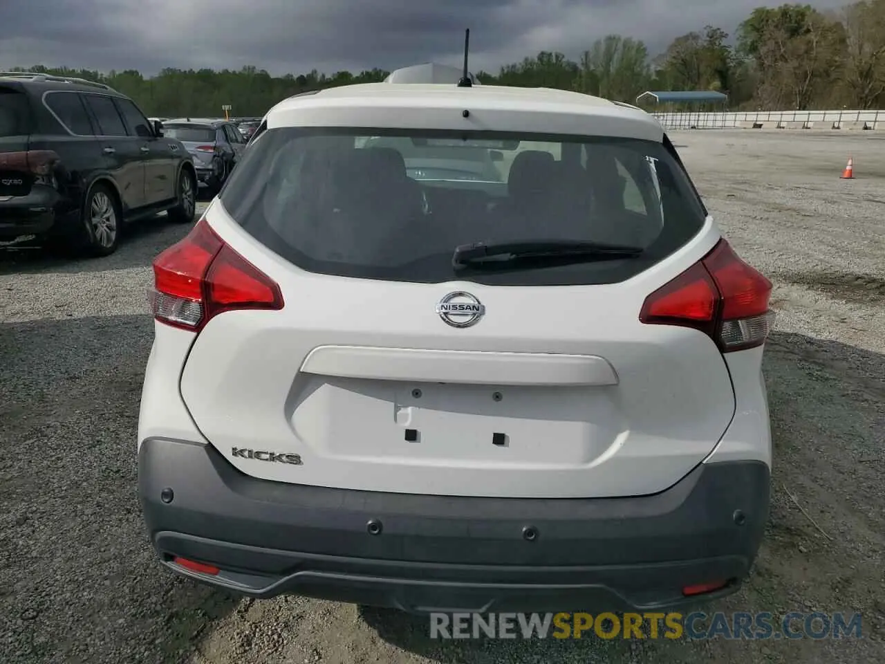 6 Photograph of a damaged car 3N1CP5BV3LL492211 NISSAN KICKS 2020