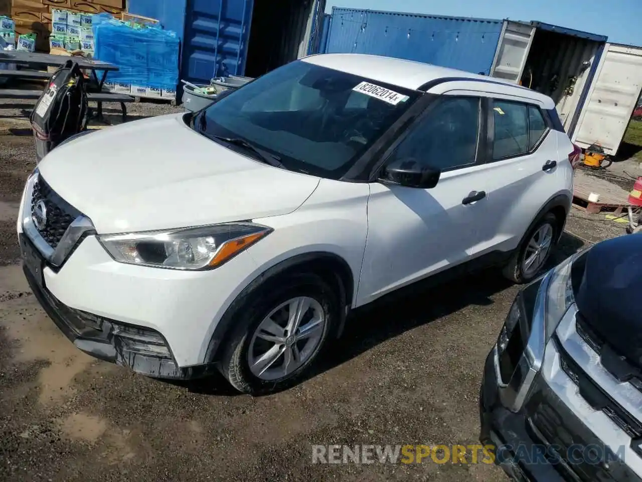 1 Photograph of a damaged car 3N1CP5BV3LL496937 NISSAN KICKS 2020