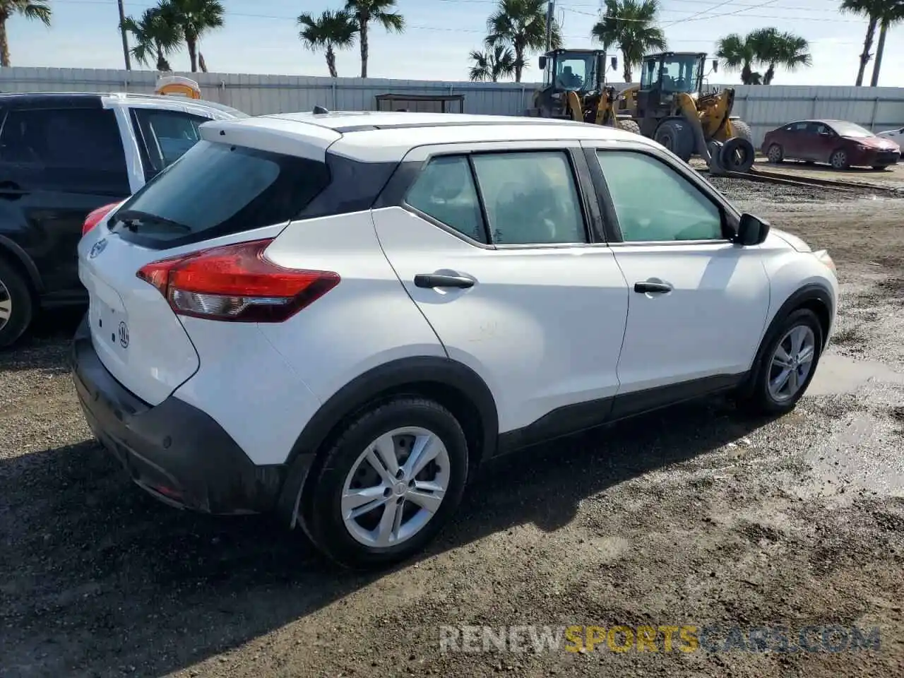 3 Photograph of a damaged car 3N1CP5BV3LL496937 NISSAN KICKS 2020