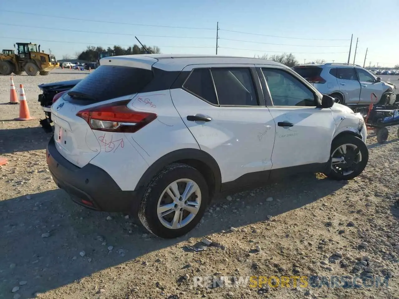3 Photograph of a damaged car 3N1CP5BV3LL504308 NISSAN KICKS 2020