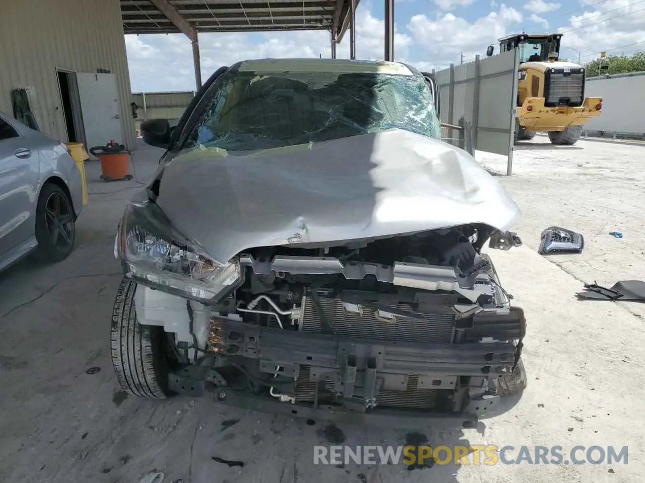 5 Photograph of a damaged car 3N1CP5BV3LL546154 NISSAN KICKS 2020
