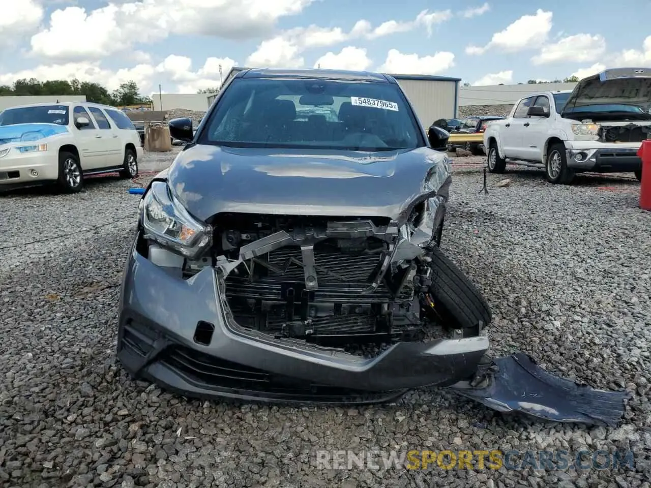5 Photograph of a damaged car 3N1CP5BV3LL557607 NISSAN KICKS 2020