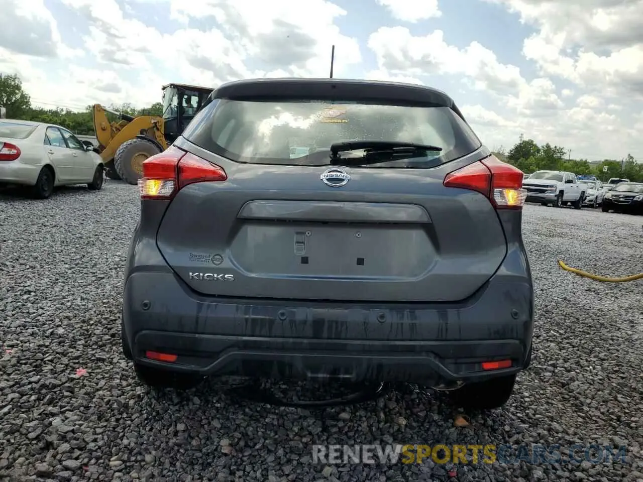 6 Photograph of a damaged car 3N1CP5BV3LL557607 NISSAN KICKS 2020