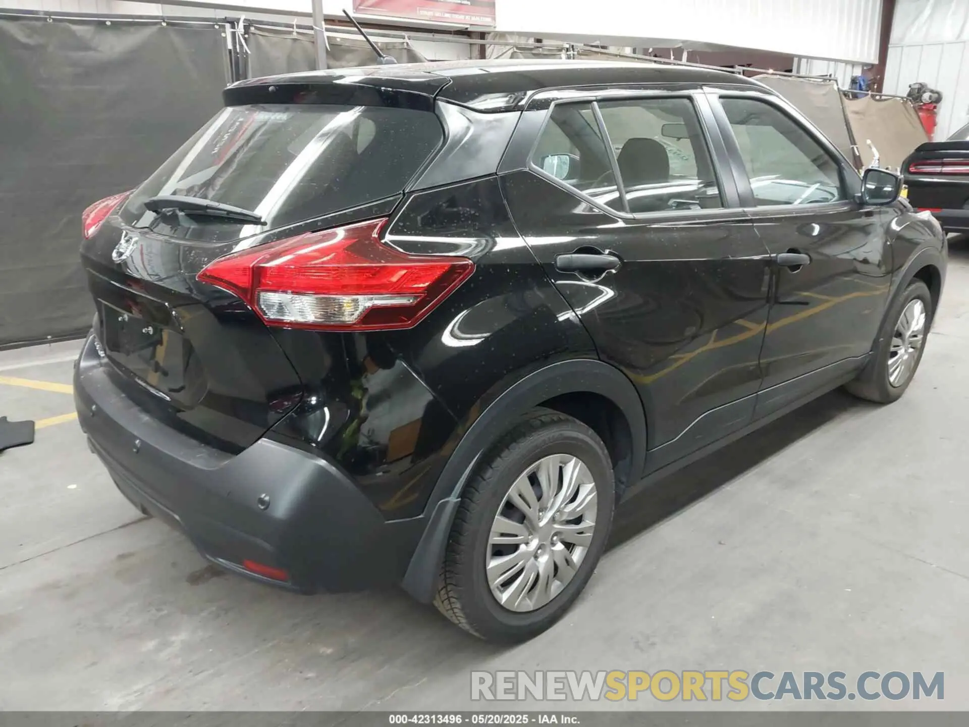 4 Photograph of a damaged car 3N1CP5BV3LL579039 NISSAN KICKS 2020