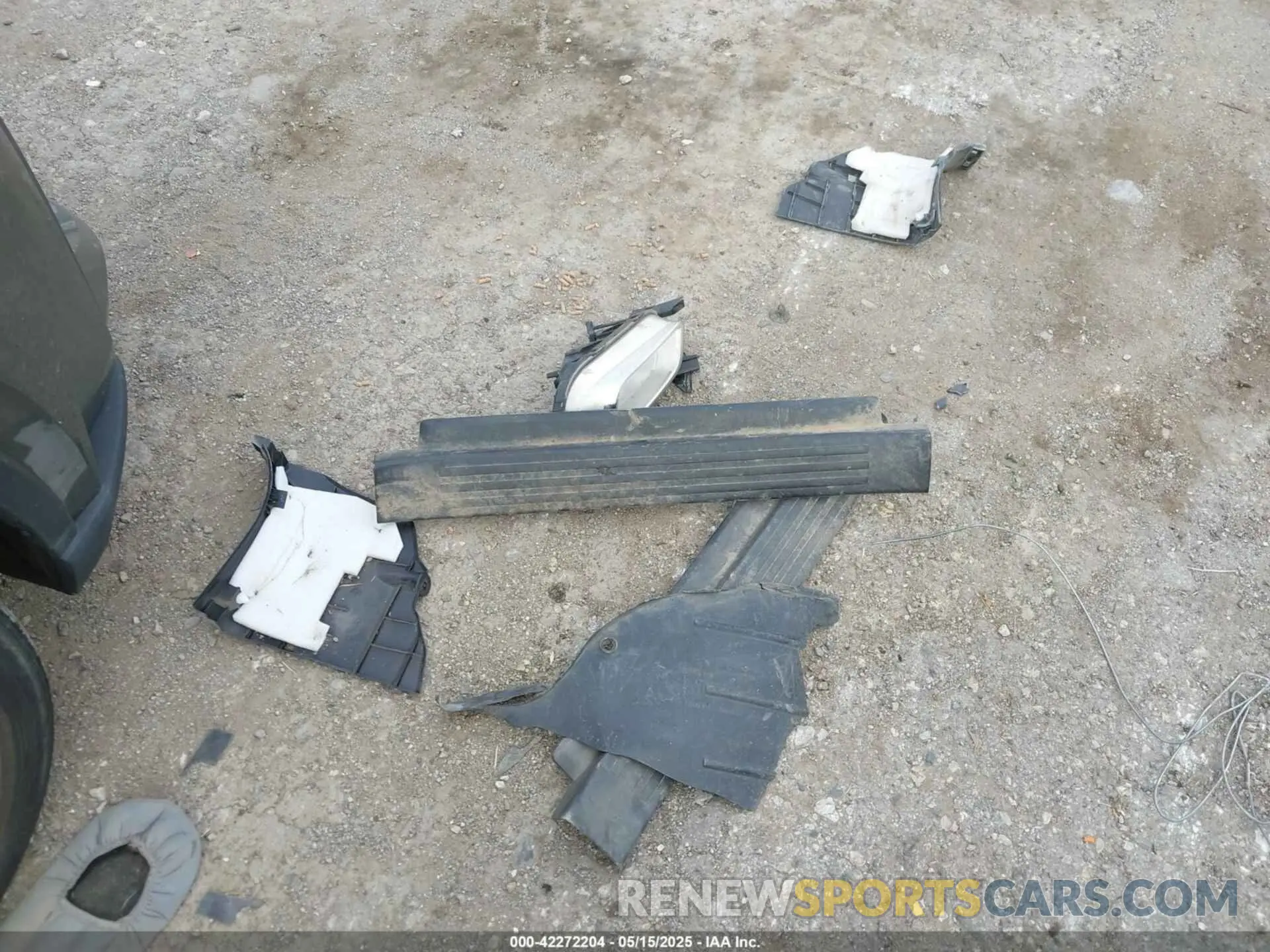 12 Photograph of a damaged car 3N1CP5BV4LL479001 NISSAN KICKS 2020