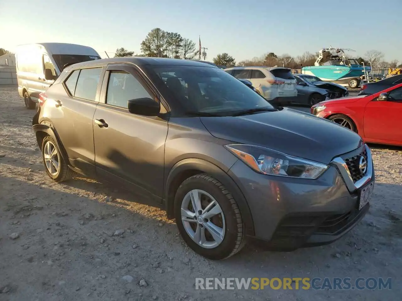 4 Photograph of a damaged car 3N1CP5BV4LL485123 NISSAN KICKS 2020