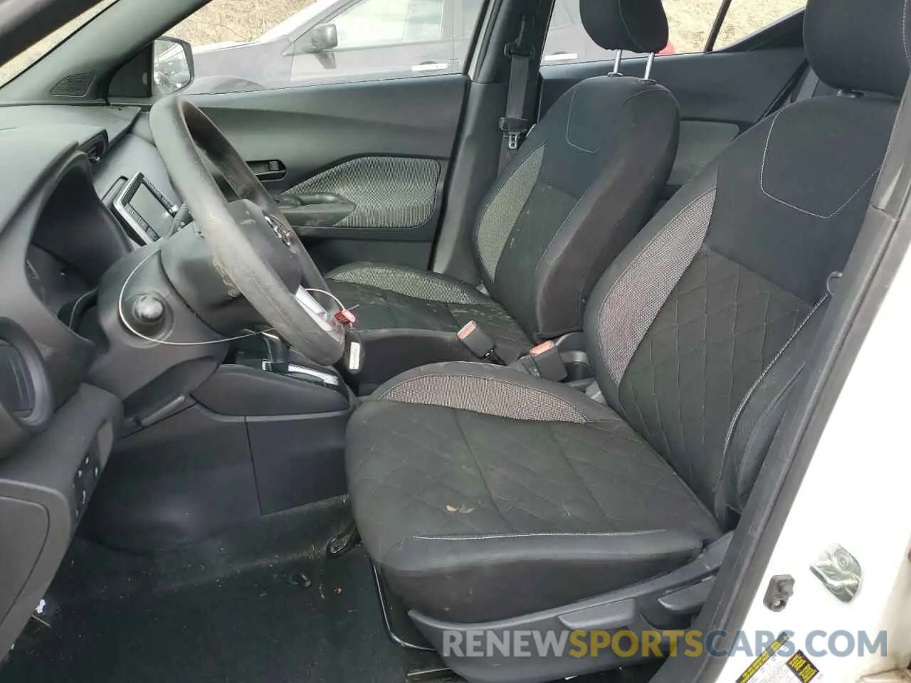 7 Photograph of a damaged car 3N1CP5BV4LL497286 NISSAN KICKS 2020