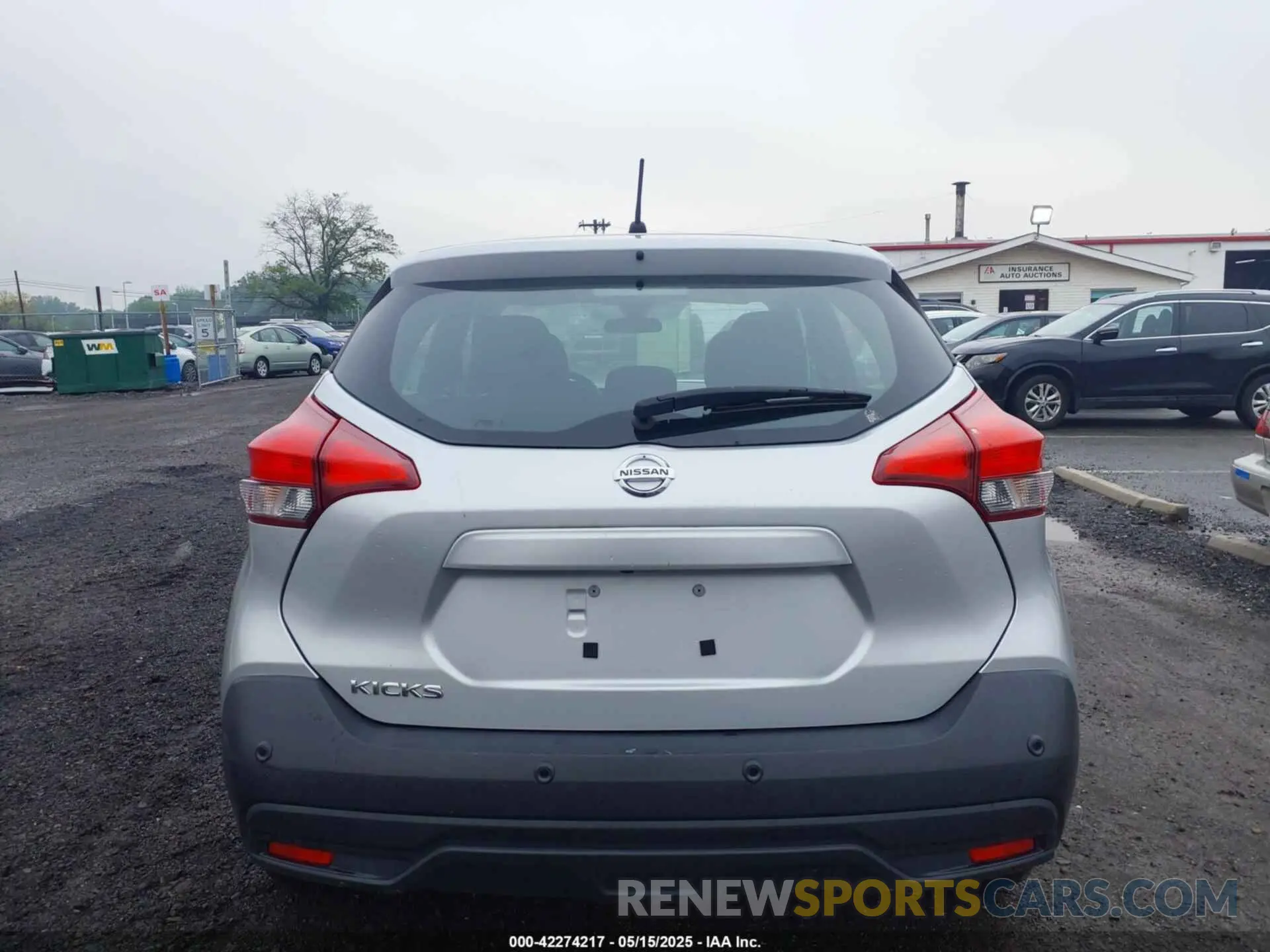 16 Photograph of a damaged car 3N1CP5BV4LL539665 NISSAN KICKS 2020