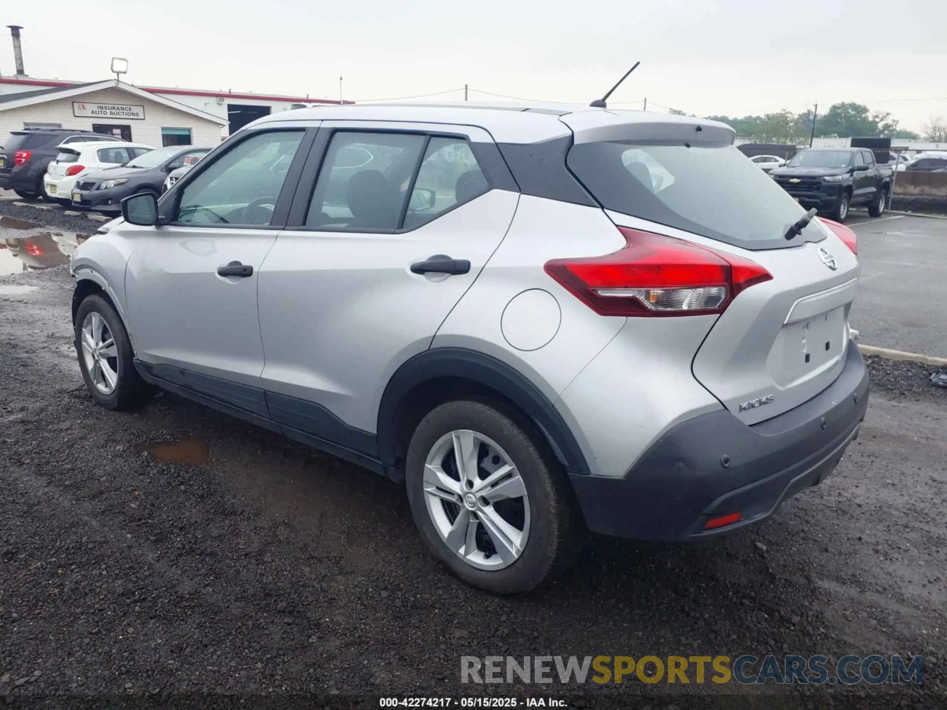 3 Photograph of a damaged car 3N1CP5BV4LL539665 NISSAN KICKS 2020