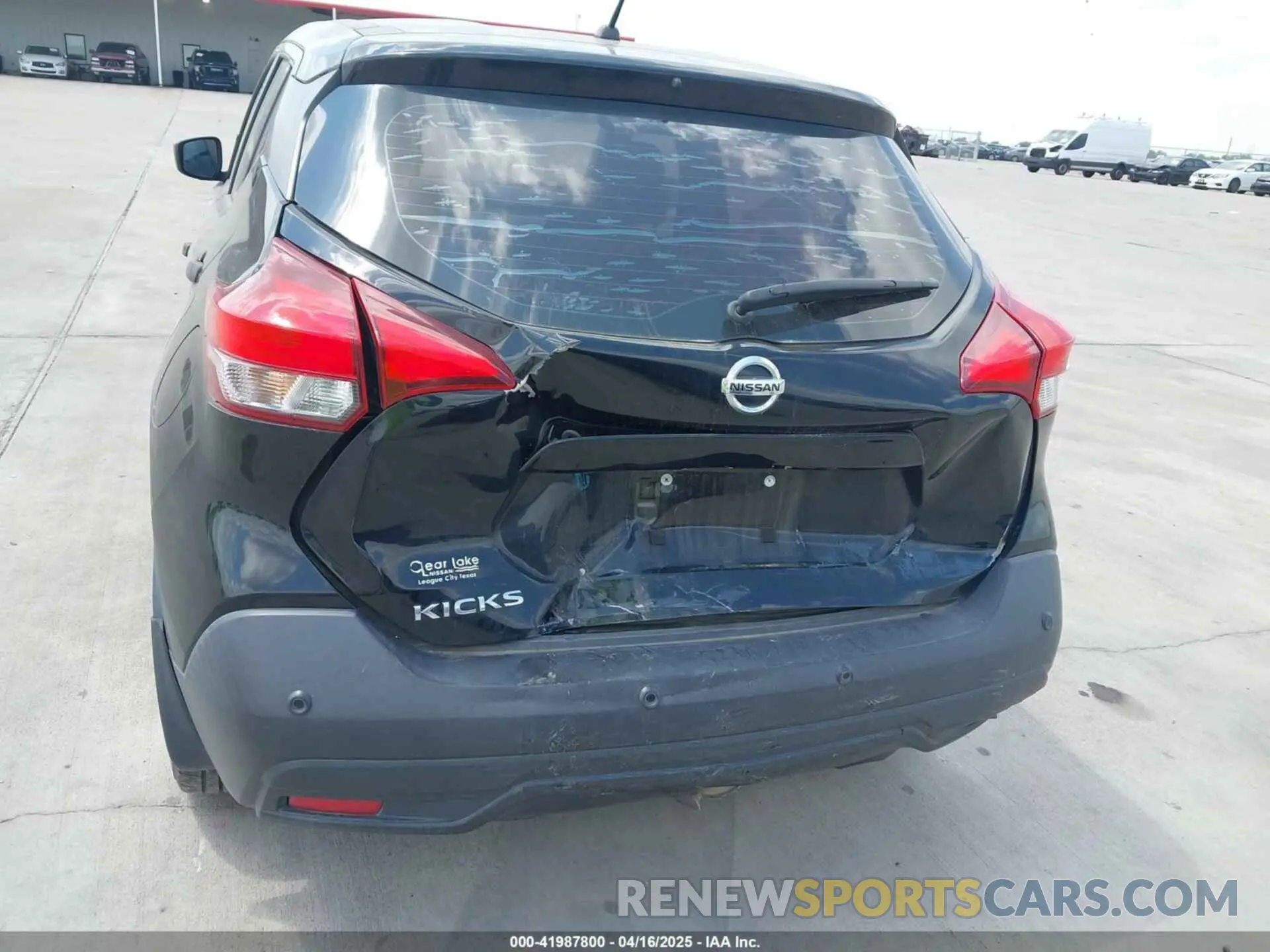 6 Photograph of a damaged car 3N1CP5BV4LL541920 NISSAN KICKS 2020