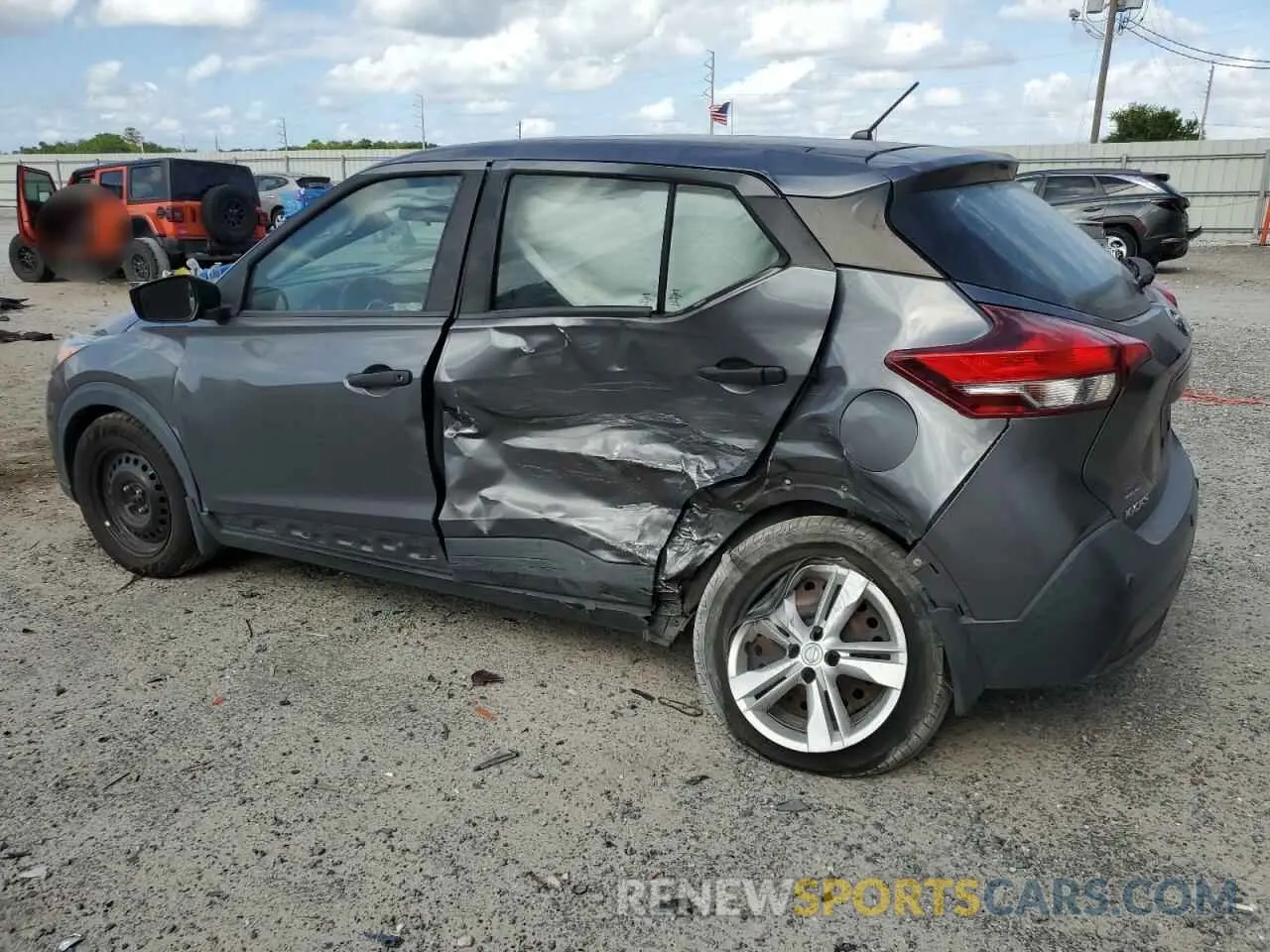 2 Photograph of a damaged car 3N1CP5BV4LL541982 NISSAN KICKS 2020