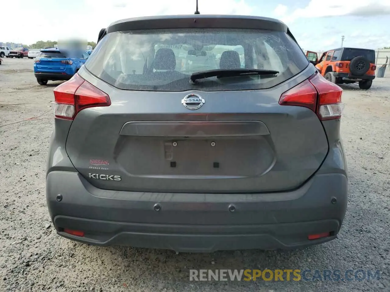6 Photograph of a damaged car 3N1CP5BV4LL541982 NISSAN KICKS 2020