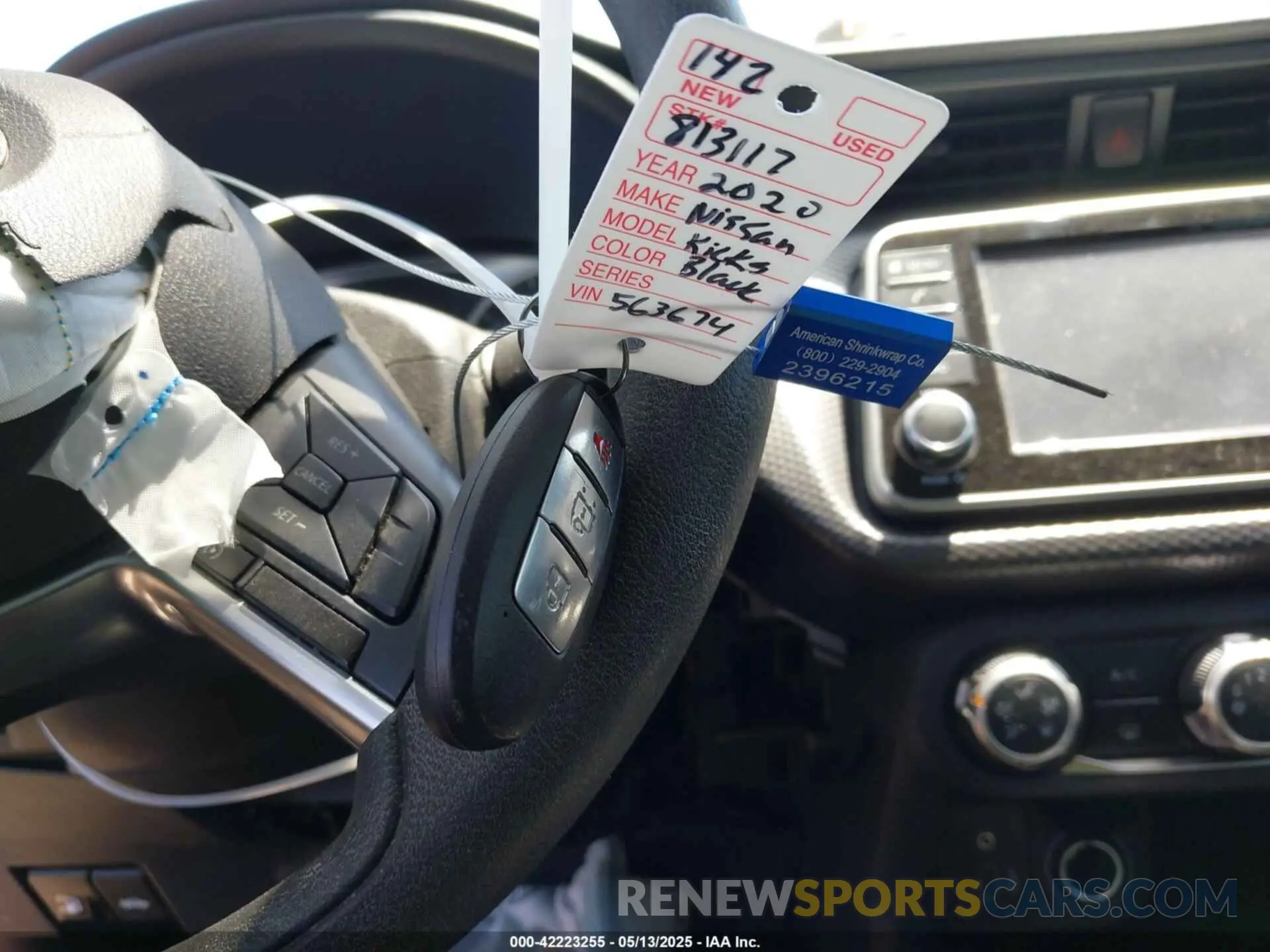 11 Photograph of a damaged car 3N1CP5BV4LL563674 NISSAN KICKS 2020