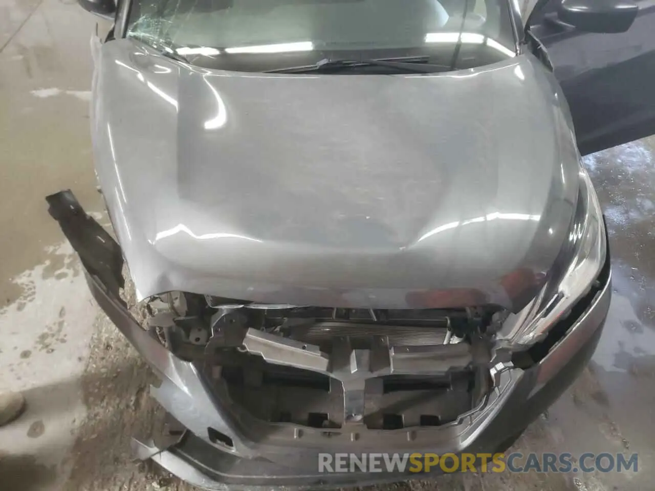 12 Photograph of a damaged car 3N1CP5BV5LL486264 NISSAN KICKS 2020