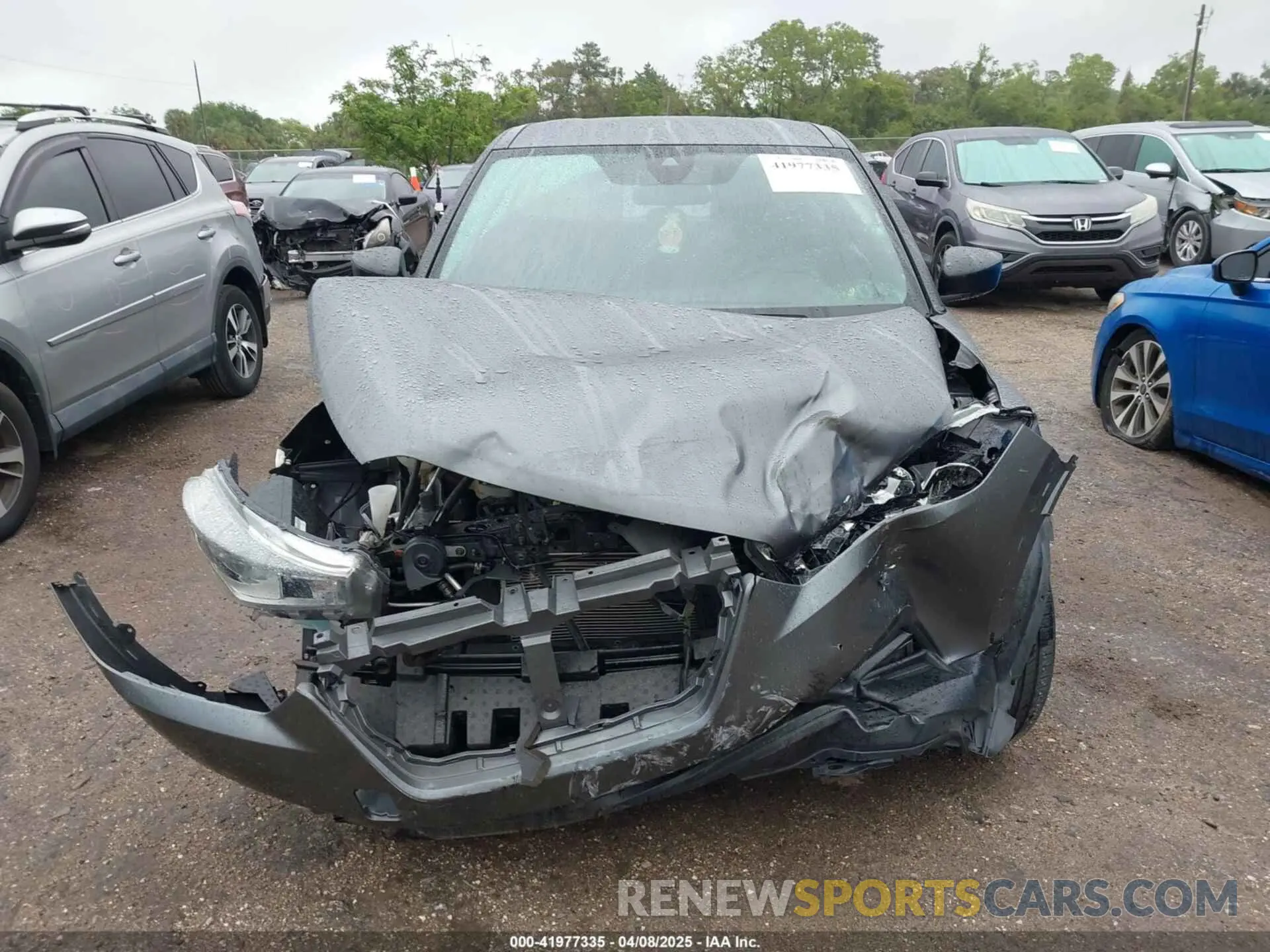12 Photograph of a damaged car 3N1CP5BV5LL495563 NISSAN KICKS 2020