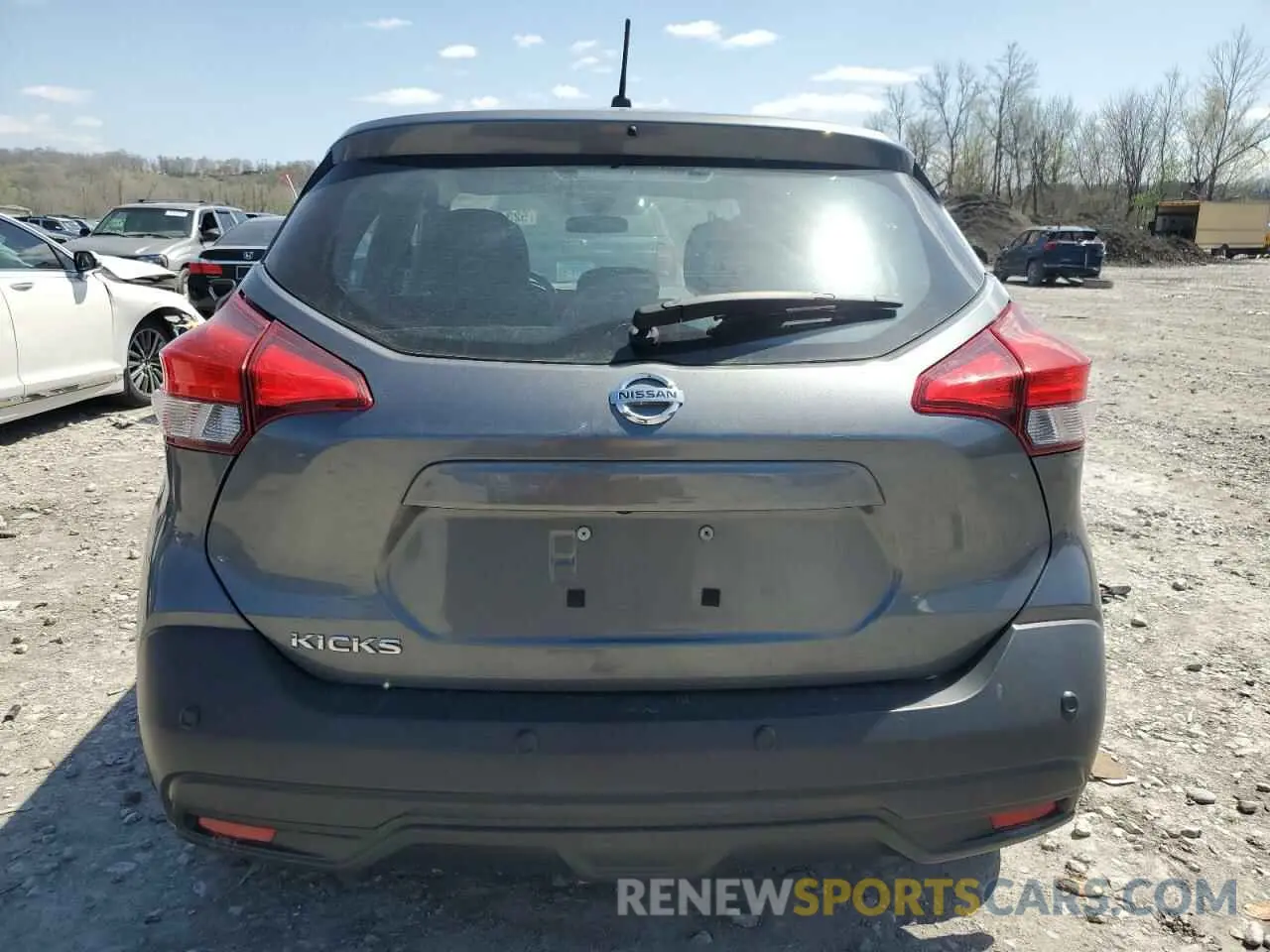 6 Photograph of a damaged car 3N1CP5BV5LL550674 NISSAN KICKS 2020