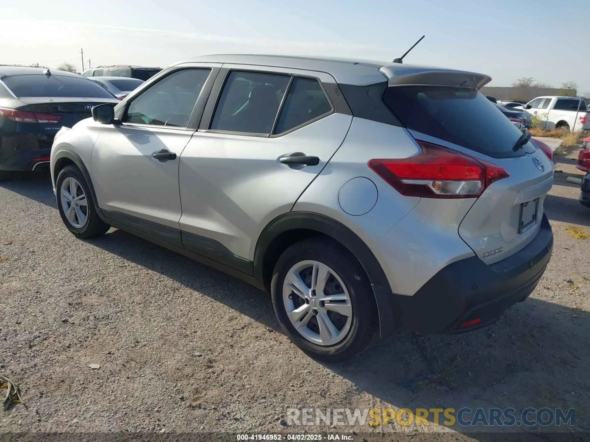 3 Photograph of a damaged car 3N1CP5BV5LL564851 NISSAN KICKS 2020