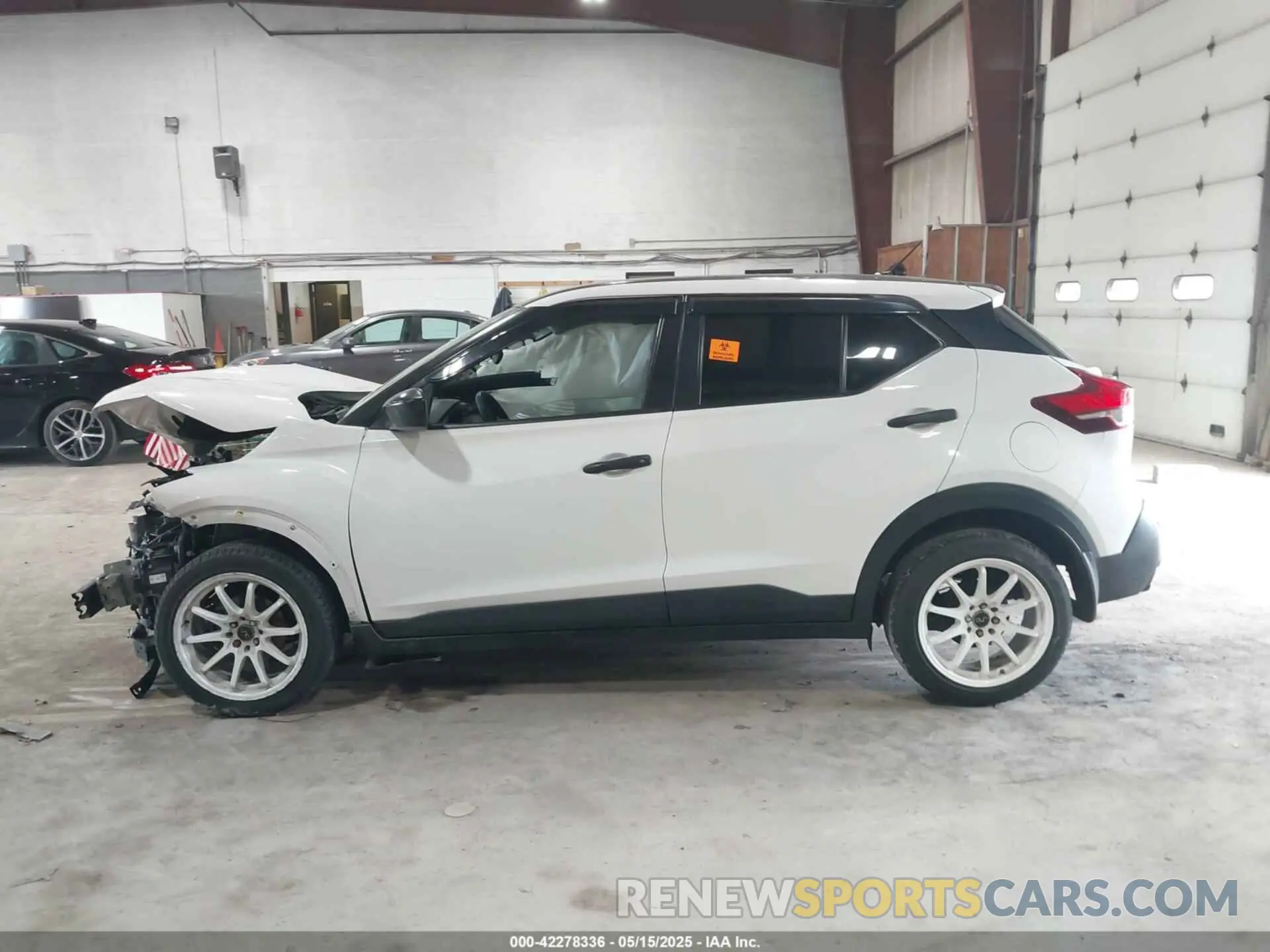 13 Photograph of a damaged car 3N1CP5BV5LL577129 NISSAN KICKS 2020