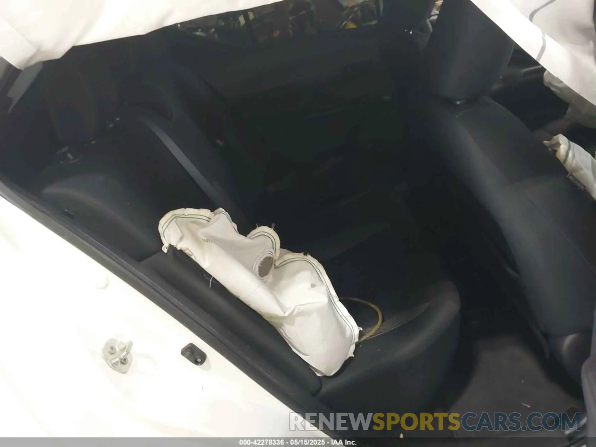 8 Photograph of a damaged car 3N1CP5BV5LL577129 NISSAN KICKS 2020