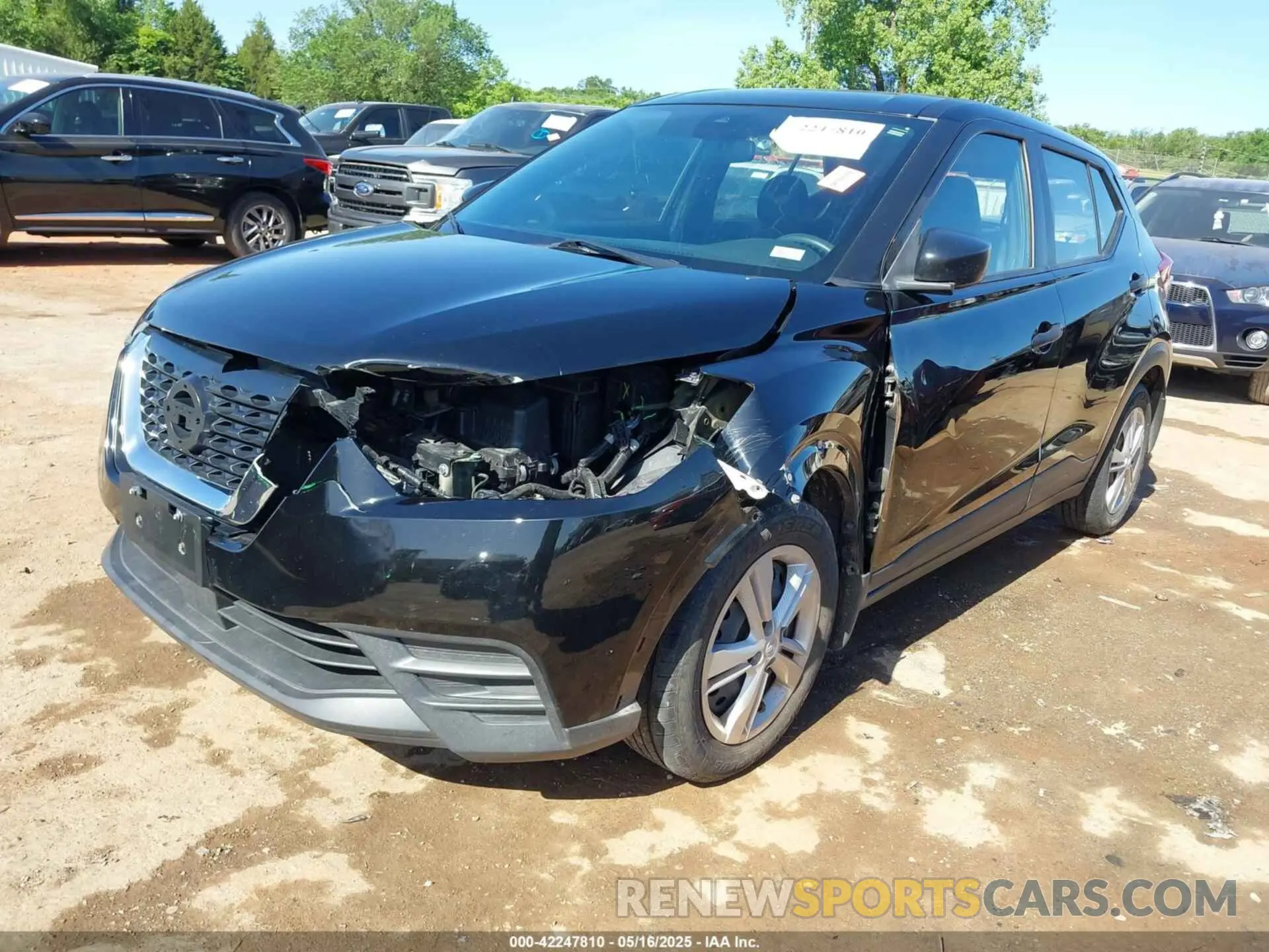 2 Photograph of a damaged car 3N1CP5BV6LL557116 NISSAN KICKS 2020