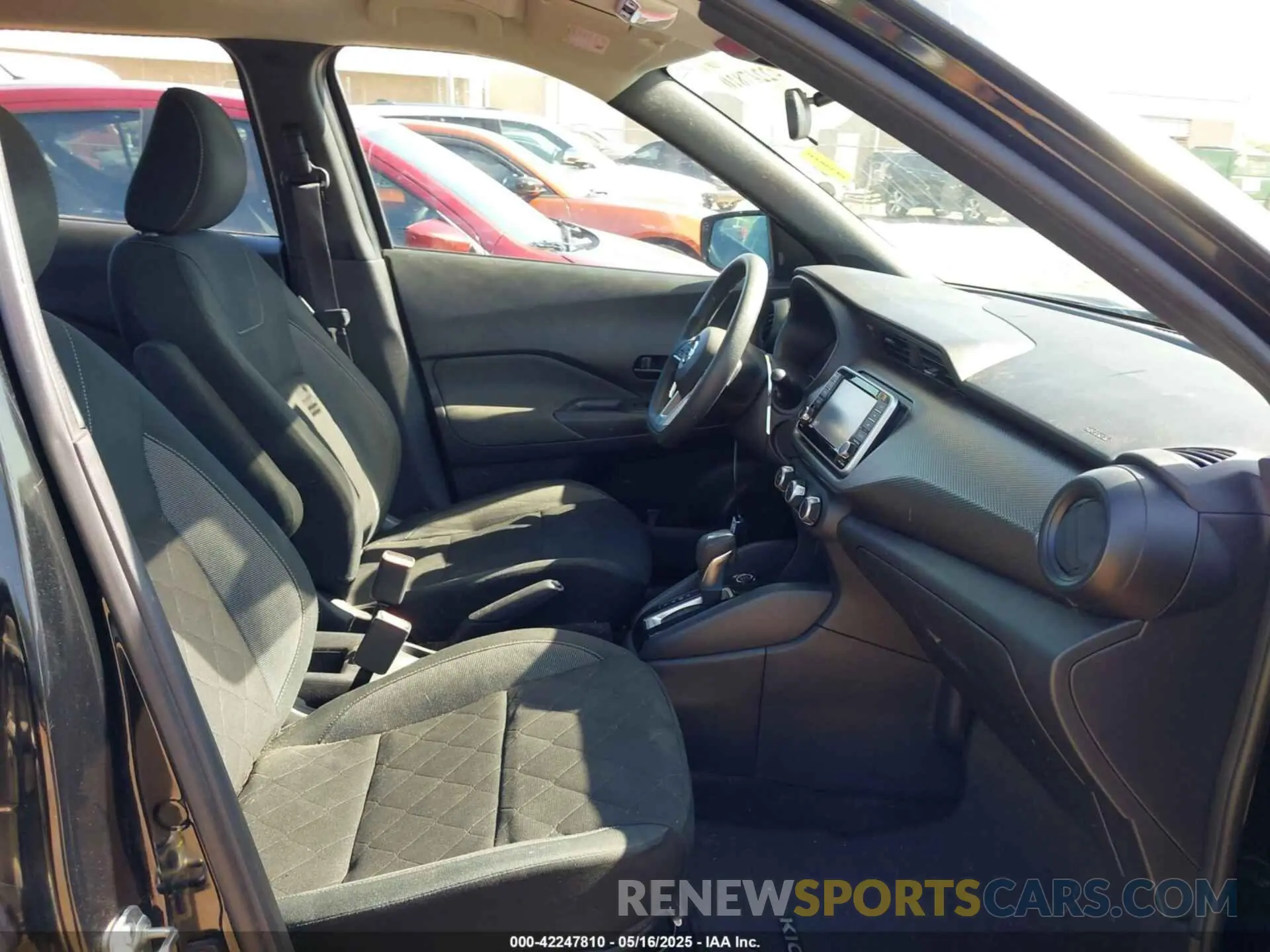 5 Photograph of a damaged car 3N1CP5BV6LL557116 NISSAN KICKS 2020